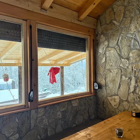 Planinska Kuca Andjela 2 ميترفاتس