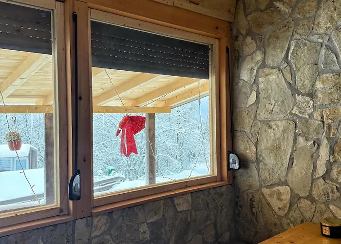 Planinska Kuca Andjela 2 ميترفاتس